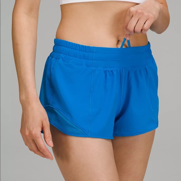 lululemon athletica Pants - Lululemon Hotty Hot Low-Rise Lined Short 2.5”